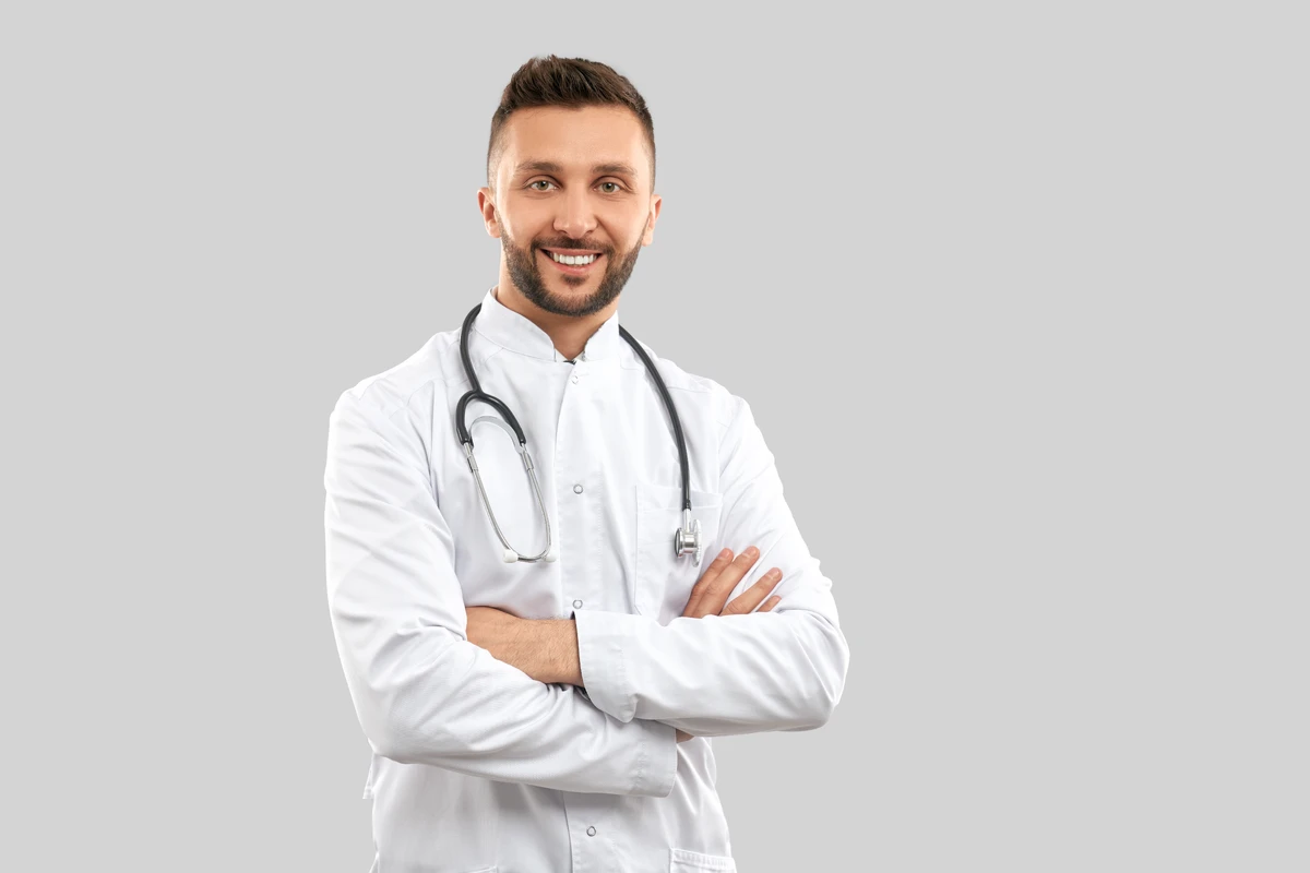 Médico associado: divulgue agora seu curso