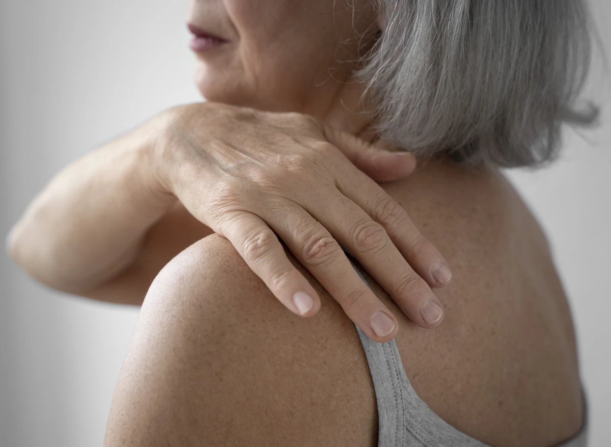 Osteoporose: Saiba qual a fratura do ombro mais comum devido à doença